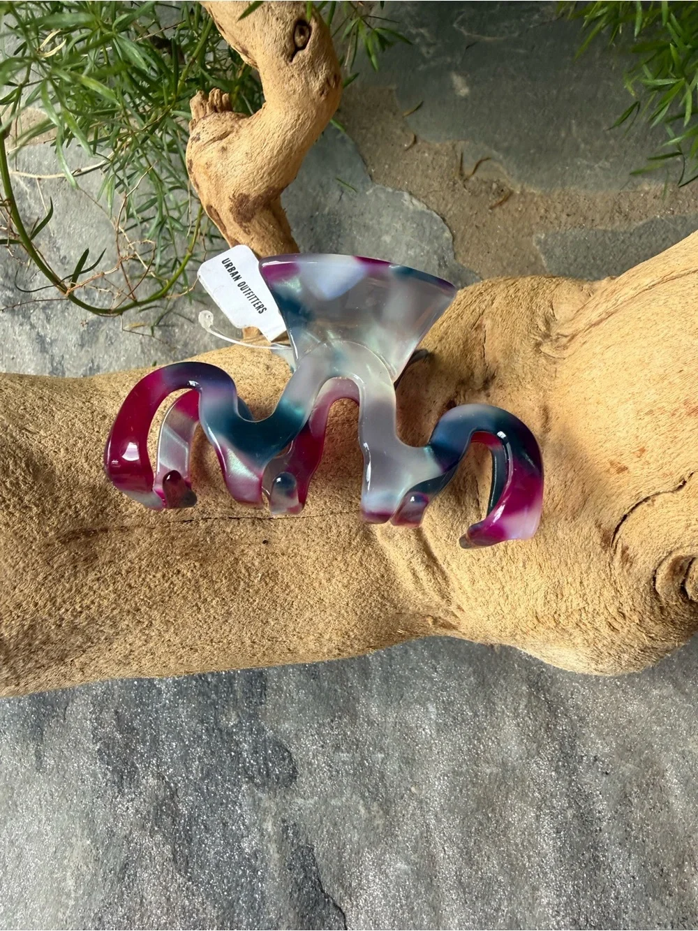 New🌟Urban Outfitters-UO Wave Marble Claw Clip